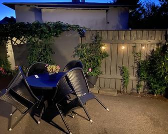Nice Topfloor Studio Apartment - Copenhagen - Patio