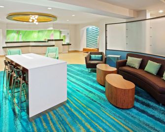 سبرينجهيل سويتس باي ماريوت لويزفيل هيرست - لويزفيل (كنتاكي) - ردهة