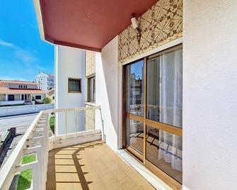Barra Beach Family and Surf Retreat, 4 min walk from beach - Gafanha da Nazaré - Balcón