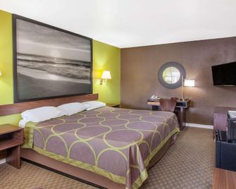 Super 8 by Wyndham Los Angeles/Alhambra - לוס אנג'לס - חדר שינה