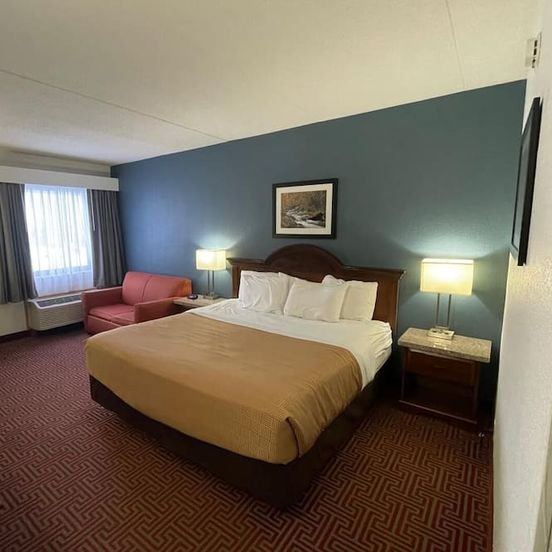 Clarion Inn I-94 near Expo Center image 1