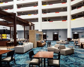 DoubleTree by Hilton Phoenix Mesa - Mesa - Lobby