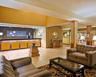 Holiday Inn Express Corvallis-On The River By IHG - Corvallis - Lounge