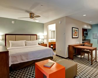 Homewood Suites by Hilton Greeley - Greeley - Makuuhuone