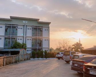 M2 Apartment by Khun Mai Baan Suan - Mae Ai - Building