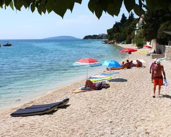 Two bedroom apartment with terrace and sea view Podaca, Makarska (A-312-c) - Podaca - Beach