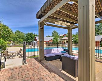 Oxford Condo about 1 Mi to Ole Miss and The Grove! - Oxford - Balcony