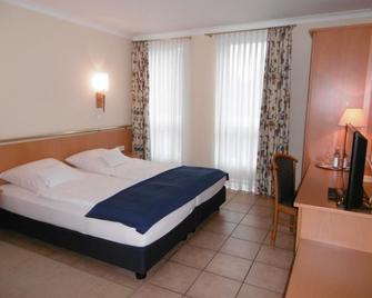 Hotel Garni An Der Eissporthalle - Dinslaken - Bedroom