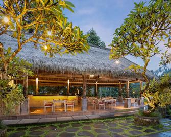 The Kayon Resort - Ubud - Patio