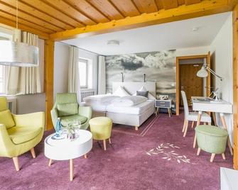 Imbery Hotel & Restaurant Hinterzarten - Hinterzarten - Bedroom