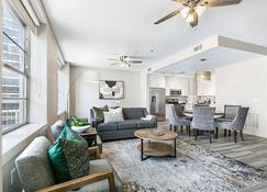 Modern & Fully Furnished Apartments in the Heart of the City - Nueva Orleans - Sala de estar