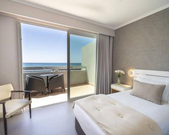 Arribas Sintra Hotel - Colares - Bedroom