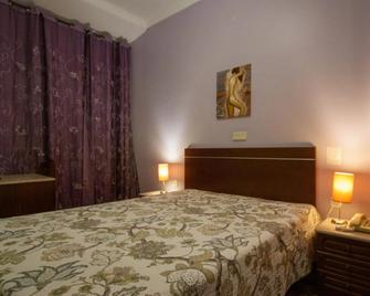 Hotel Leiriense - Leiria - Bedroom