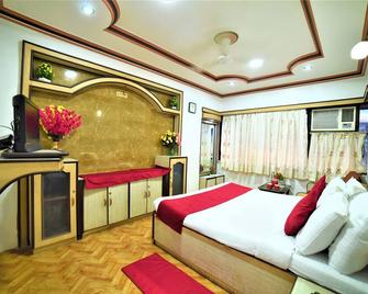 Hotel Aircraft International - Mumbai - Bedroom