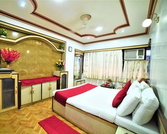 Hotel Aircraft International - Mumbai - Bedroom