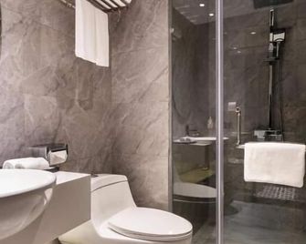 Luxe Paradise Suites Hotel & Spa - Hanoi - Baño
