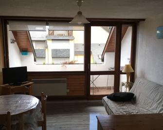 Studio 4/5 personnes 2 étoiles - Saint-Lary-Soulan - Salon