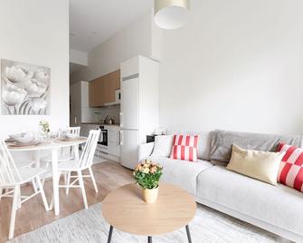 Vapari - Tampere Soccer Stadium by Come in! - Tampere - Living room