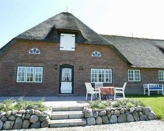 Aarnhof-Wohnung-Schwalbe - Morsum - Gebäude