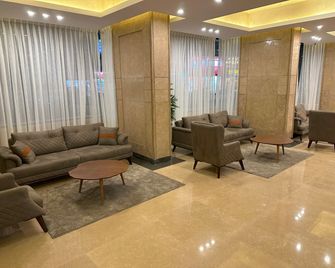 Pyramids Plaza Hotel - Guiza - Lobby