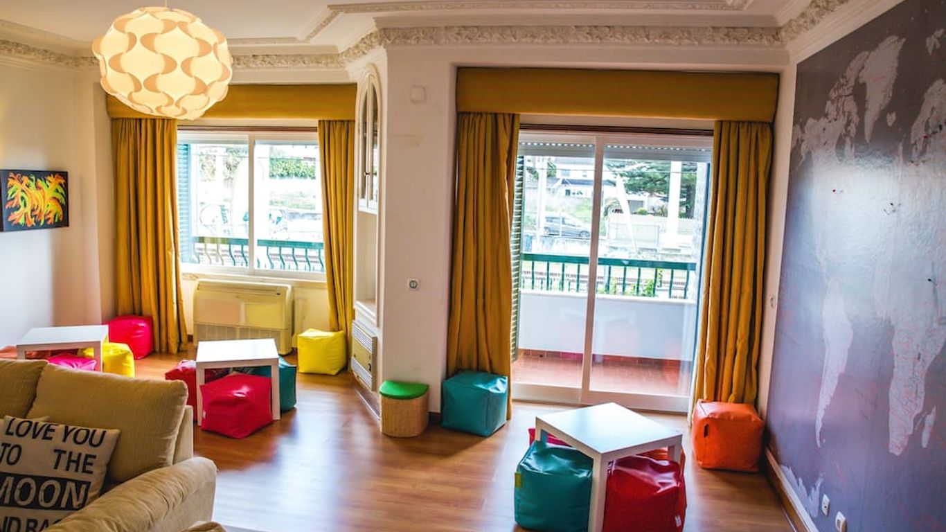 Help Yourself Hostels - Carcavelos Coast