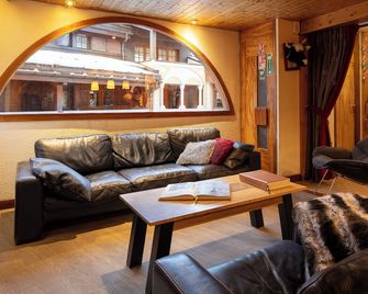 Hôtel du Bourg - Les Avanchers-Valmorel - Sala de estar
