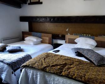 Hostelry Music Repetition - Écully - Schlafzimmer
