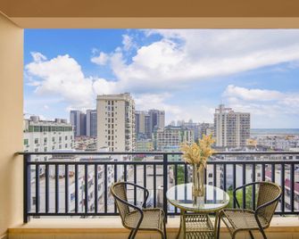 Sanya Bao Sheng Seaview Hotel - Sanya - Balcony