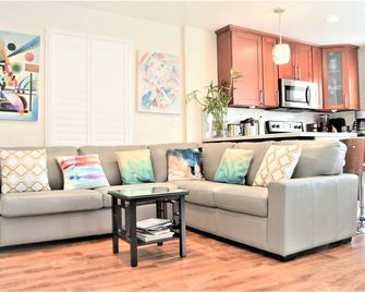 4br/3ba,heartdowntown Sanjose-Gem Craftsman,fireplace,near Sap,airport,city Hall - סן חוזה - סלון