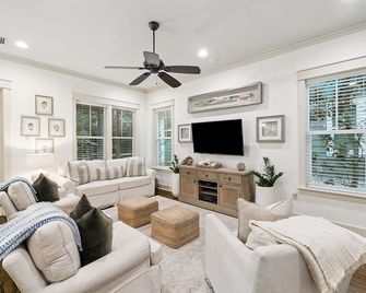 Charming 4 Br Family Beach Retreat - 25 Half Moon, Watersound West Beach Home - Panama City Beach - Sala de estar