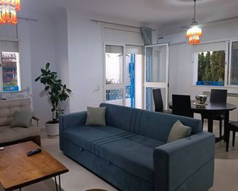 Superbe étage de villa vue sur mer - Nabeul - Salon
