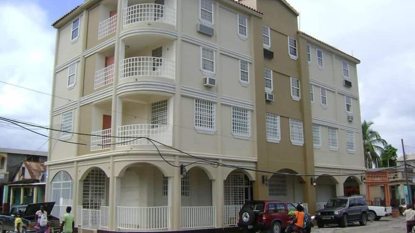 Caribbean Hotel Cayes