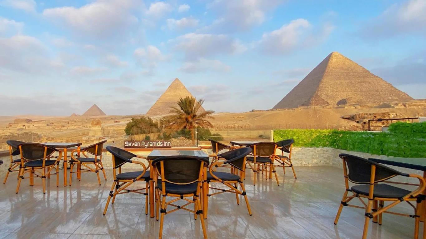 Pyramids Village Inn