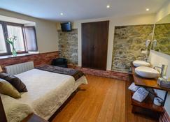 Casona de Llanorrozo Apartamentos Rurales - Cudillero - Bedroom