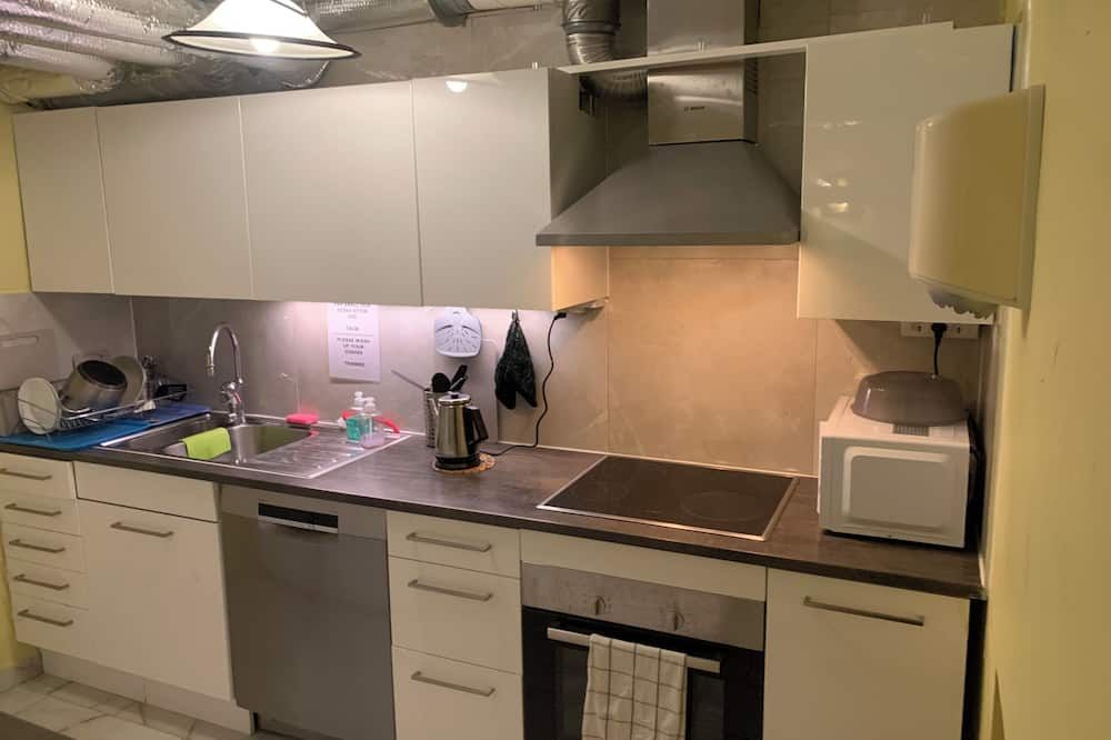 إس في هو هت و ٕيو فيب