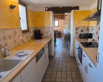 Le Puits des Oliviers - Puimoisson - Cocina