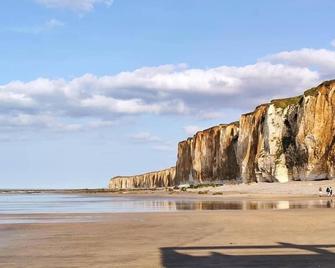 'La Chaumière de Nanou', with large garden and close to the sea. - Saint-Valery-en-Caux - Strand