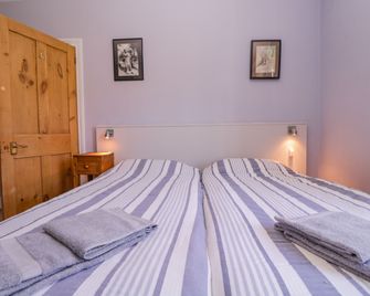 6 Gloster Terrace - Folkestone