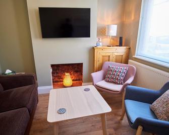 New 2bd Victorian Terraced House Loughborough - Loughborough - Living room