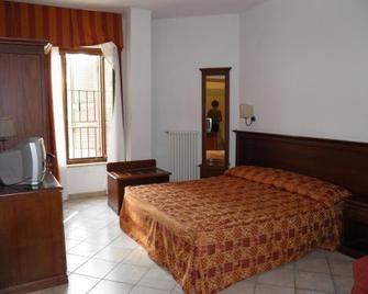 Hotel Bellagio - Ovada - Habitación