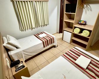 Hotel Villa Rebellato - Olímpia - Habitación