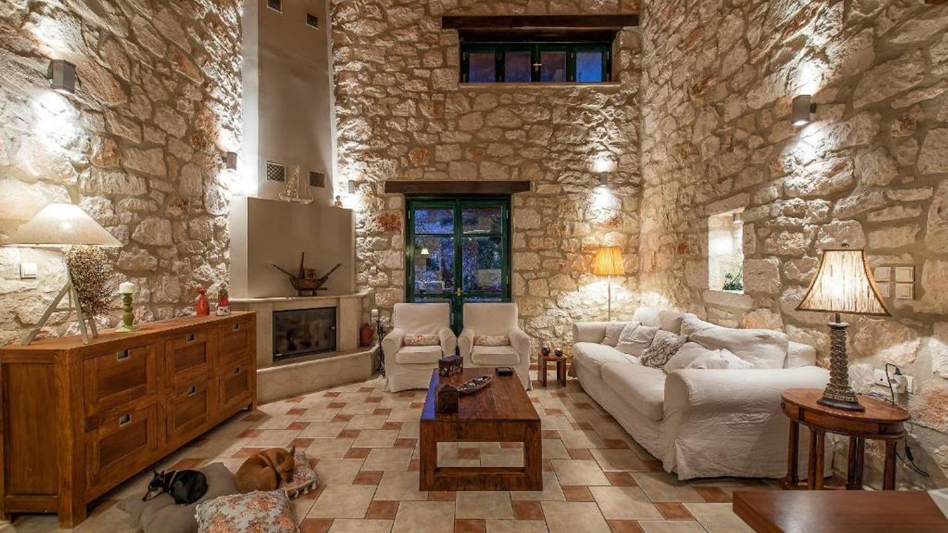 Anassa Villa