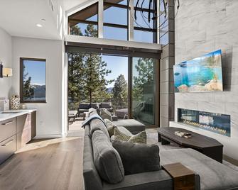 Appreciate this exclusive private penthouse located on Lake Tahoe - Crystal Bay - Living room