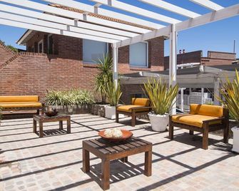 Carilo Soleil Apart Hotel - Cariló - Pátio