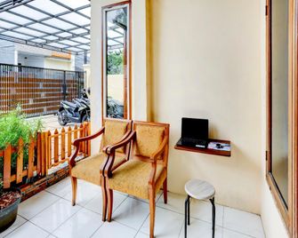 OYO 3854 Pama Syariah Inn - Yakarta - Lobby