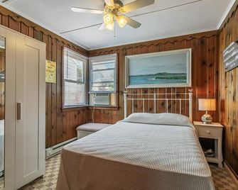 Wonderful Beach Rental - Location, Location, Location! - Point Pleasant Beach - Bedroom