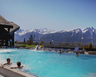Hôtel Les Bains d'Ovronnaz - Leytron - Pool