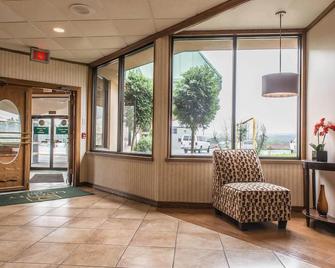 Quality Inn - Hermitage - Lobby
