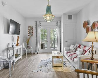 Hotel Pass Christian King Suite 302 - Pass Christian - Вітальня