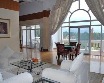 Kunming Dianchi Garden Hotel & Spa - Kunming - Sala de estar